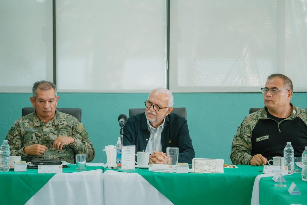 Navarro Quintero refuerza coordinación institucional para restablecer la normalidad en Nayarit