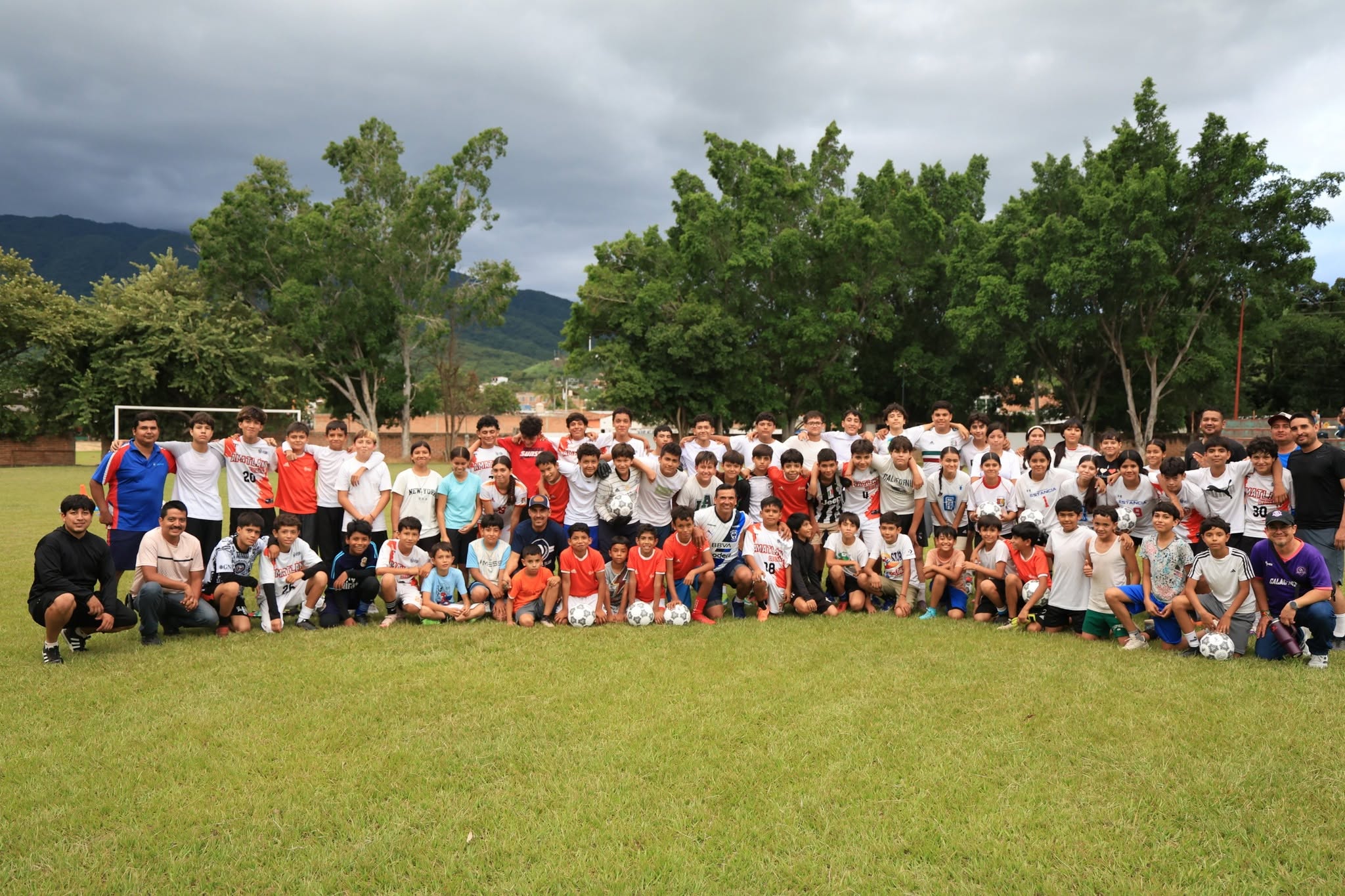 Amatlán de Cañas fortalece el deporte con la incorporación de entrenador de trayectoria nacional