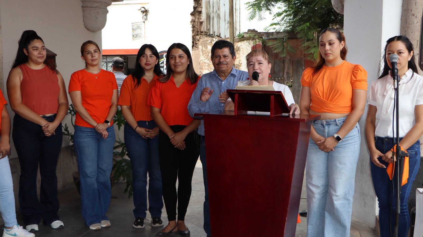 Ahuacatlán realiza Jornada de Servicios Gratuitos con motivo del Día Naranja