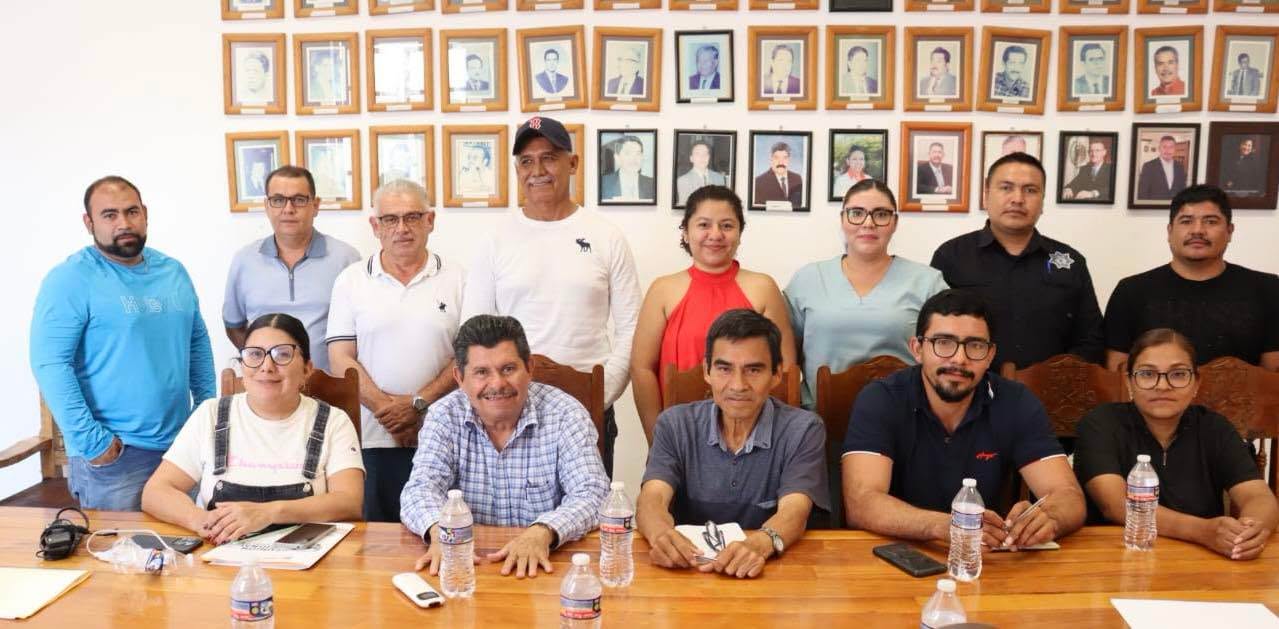 Ahuacatlán analiza acciones para atender reportes sobre perros en situación de calle y fortalecer el control sanitario del Rastro Municipal