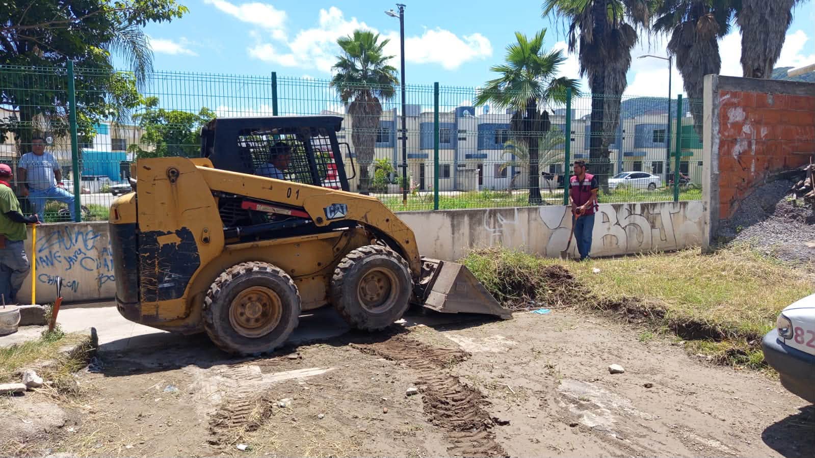 Tepic refuerza acciones preventivas con limpieza y desazolve del canal pluvial Mónaco