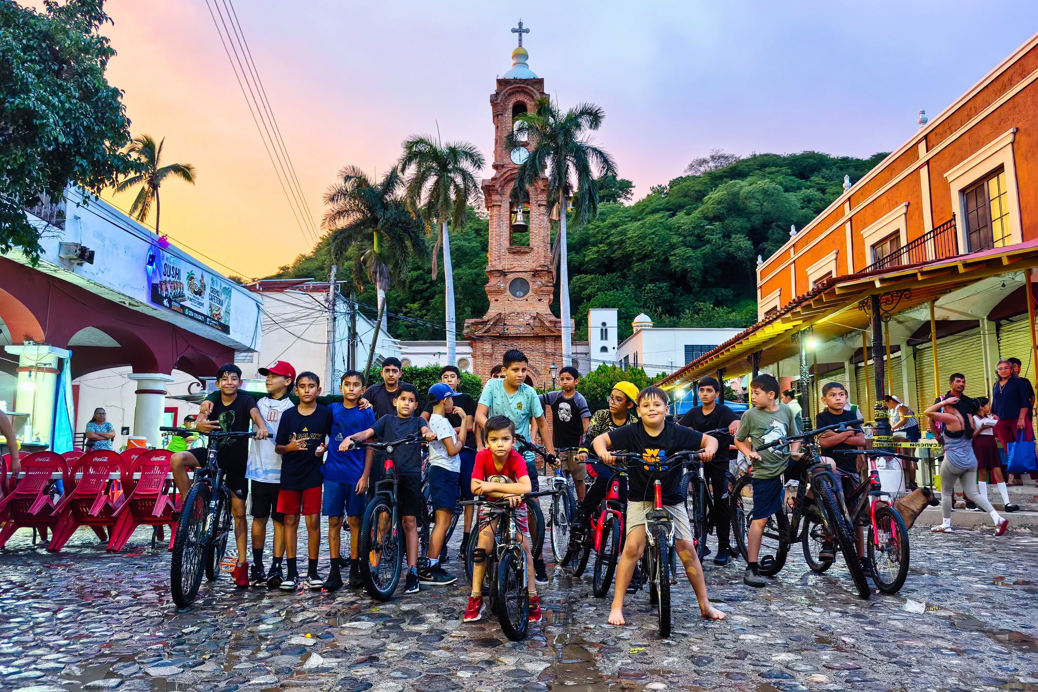 Amatlán de Cañas realiza carrera de bicicletas durante las Fiestas Patrias 2026