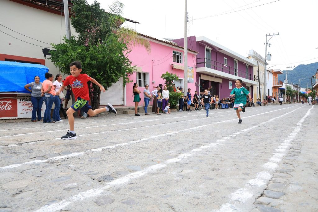 Amatlán de Cañas realiza jornada de Juegos Tradicionales