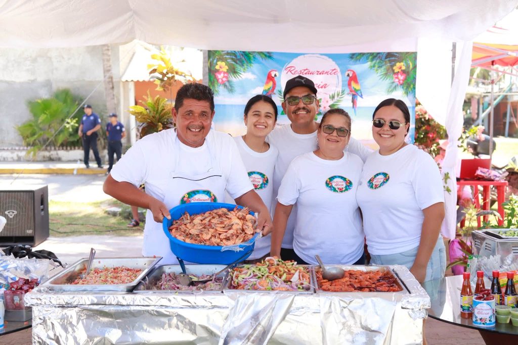 Festival Sabores del Mar reúne gastronomía y turismo en Playa El Borrego de San Blas