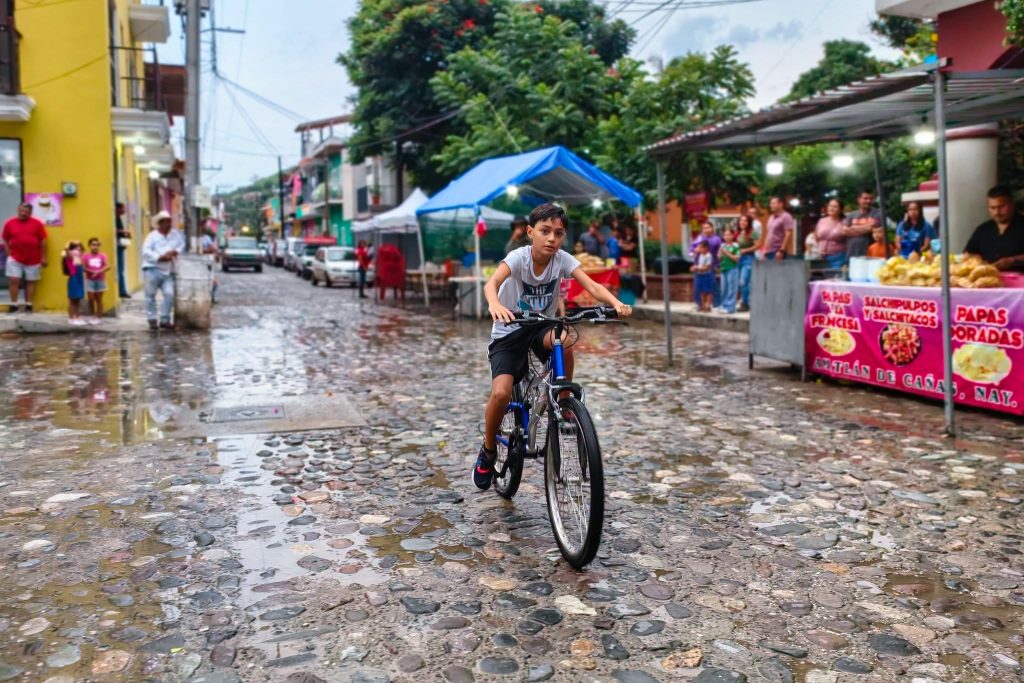 Amatlán de Cañas realiza carrera de bicicletas durante las Fiestas Patrias 2026