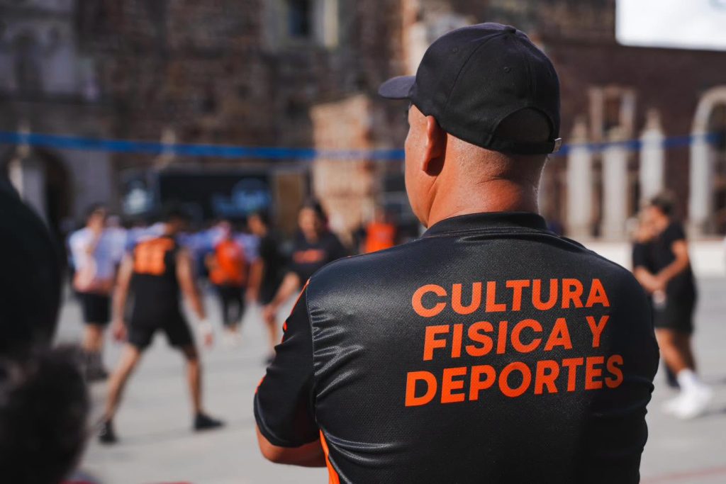 Compostela realiza torneo interno de voleibol durante los festejos patrios